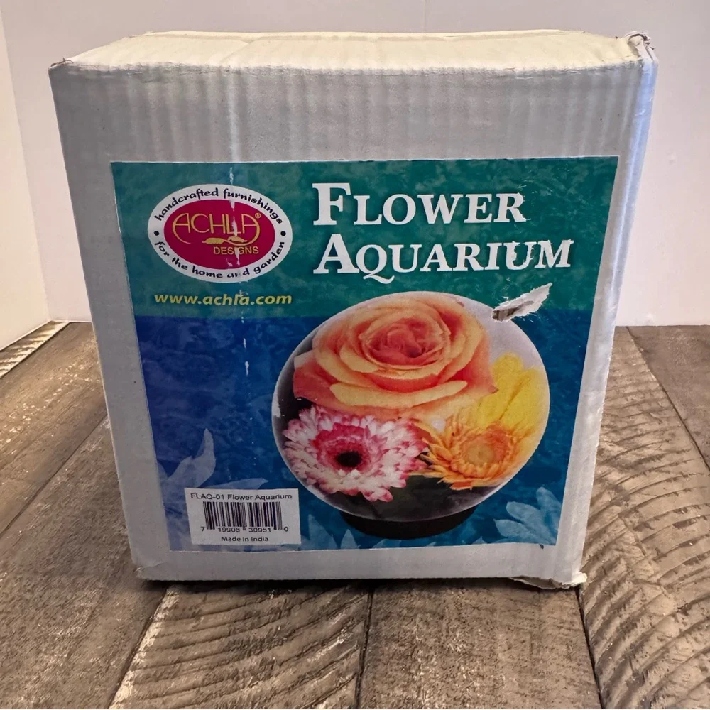 Achla Designs Glass Flower Aquarium Globe Vase Magnifier New in‎ Box